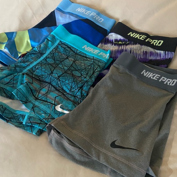Nike Pro Short Bundle - Picture 2 of 3